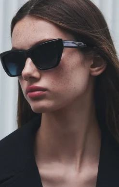 Vanessa Bruno Lunettes de Soleil Cléo 100% acétate